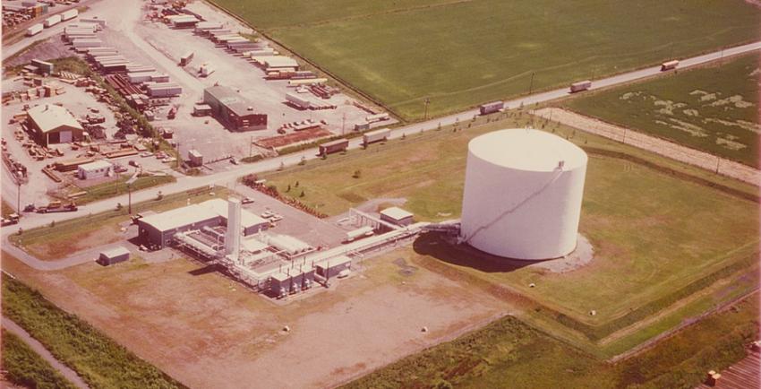 Aerial of the Tilbury facility in 1971