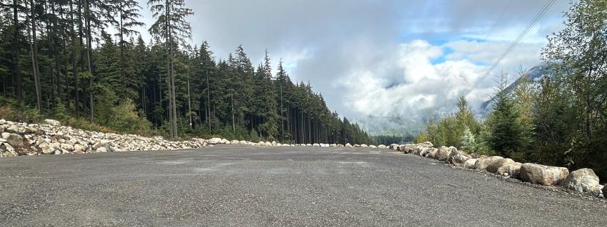 25-023-52-coq-parking-01-banne