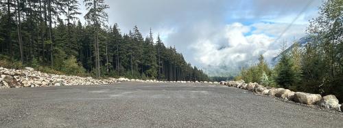 25-023-52-coq-parking-01-banne